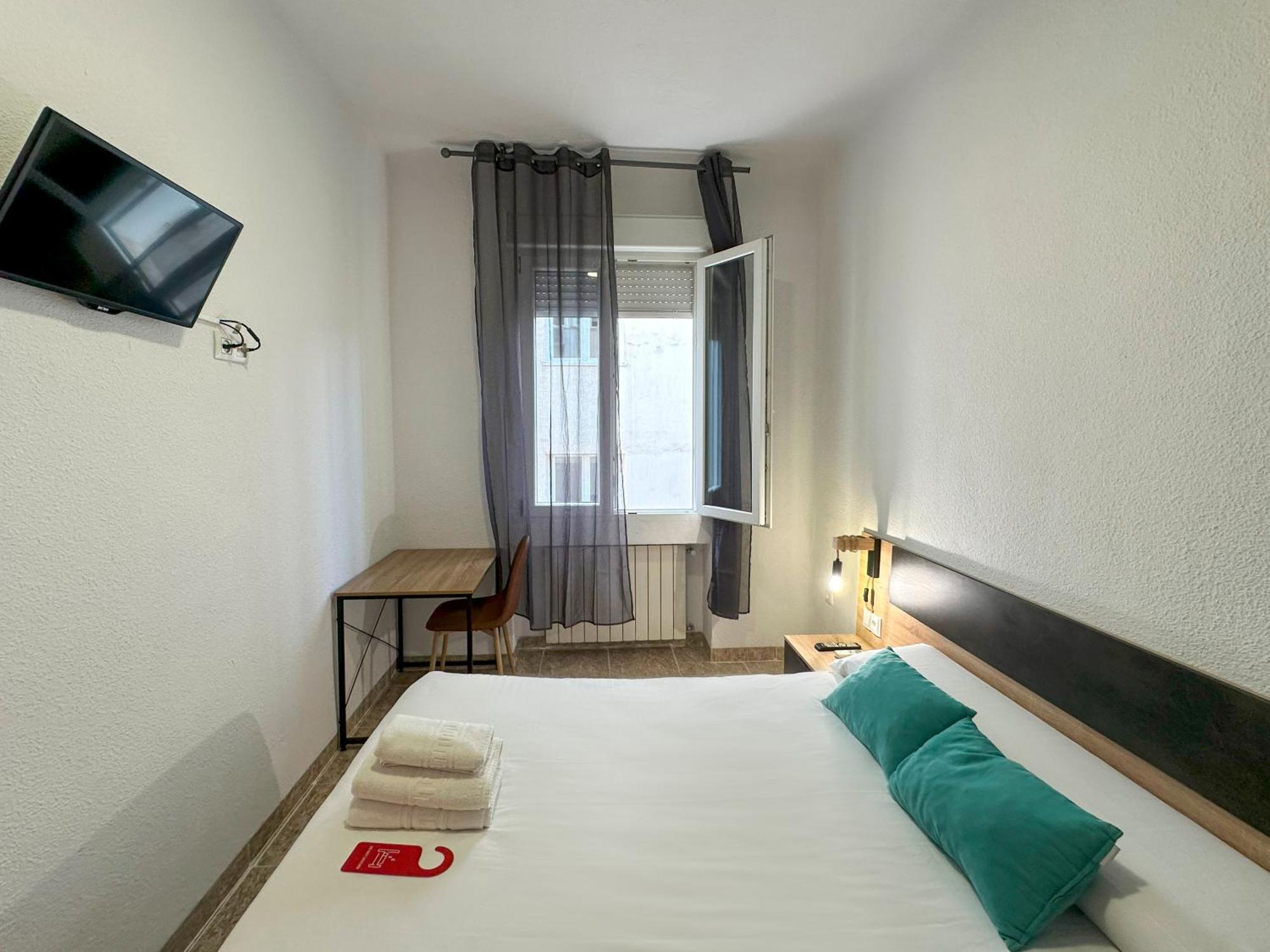 Pension Recogidas Granada Bagian luar foto