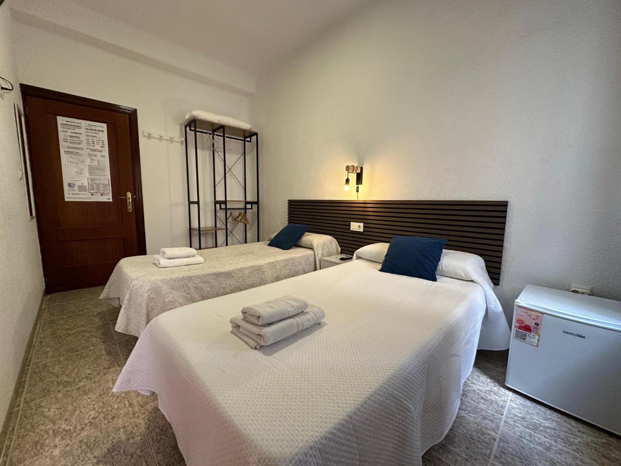 Pension Recogidas Granada Bagian luar foto