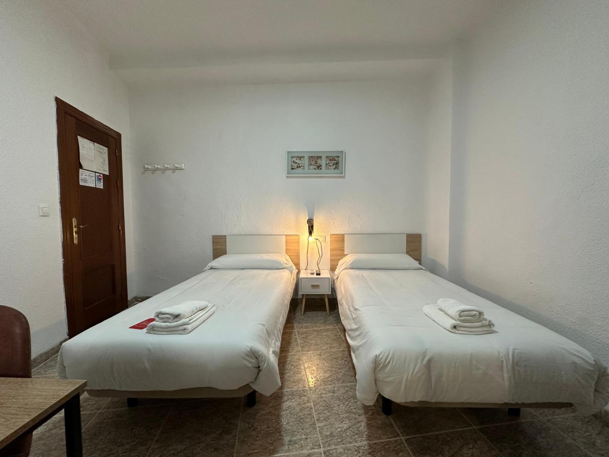 Pension Recogidas Granada Bagian luar foto