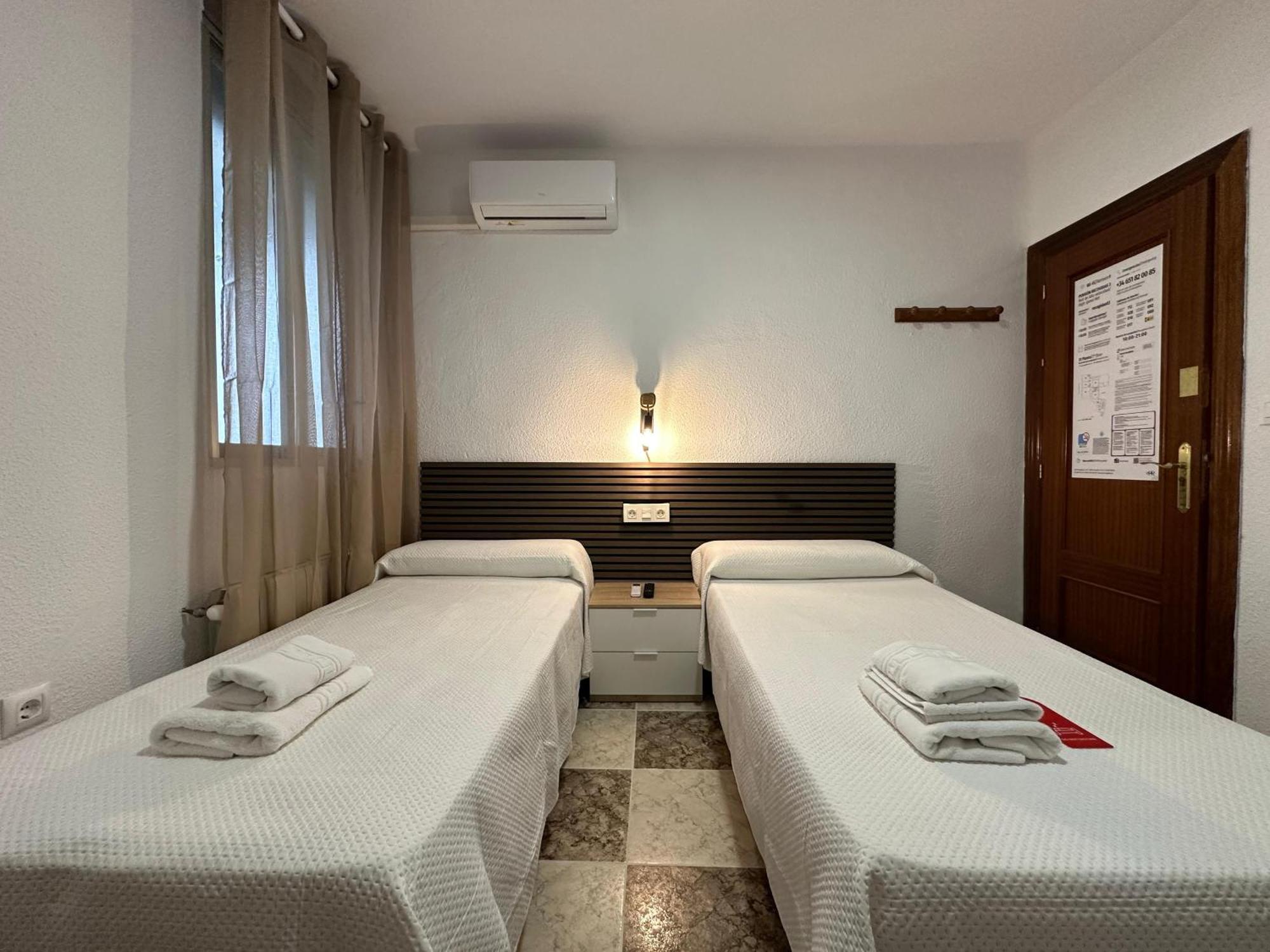 Pension Recogidas Granada Bagian luar foto